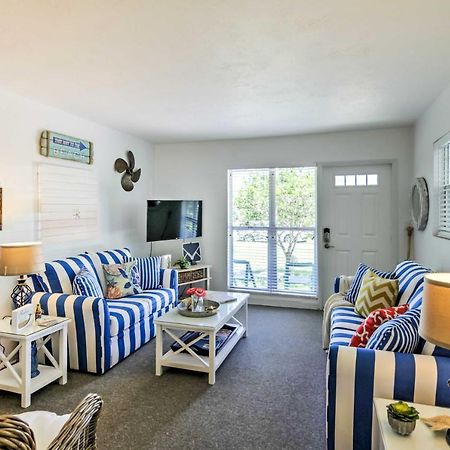 New Smyrna Beach Abode With Fire Pit, Walk To Beach! Exterior photo