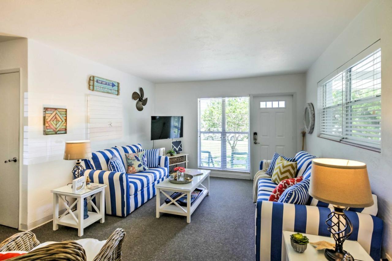 New Smyrna Beach Abode With Fire Pit, Walk To Beach! Exterior photo