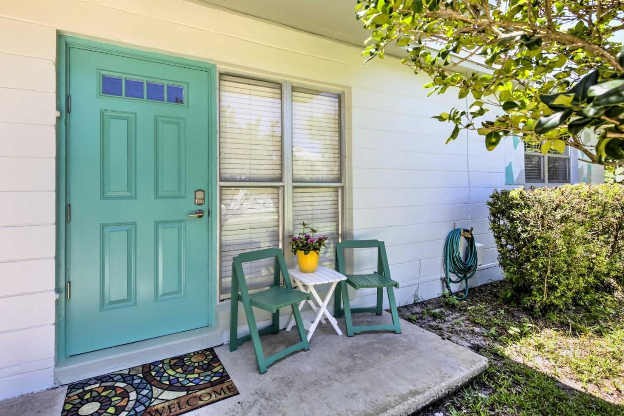 New Smyrna Beach Abode With Fire Pit, Walk To Beach! Exterior photo