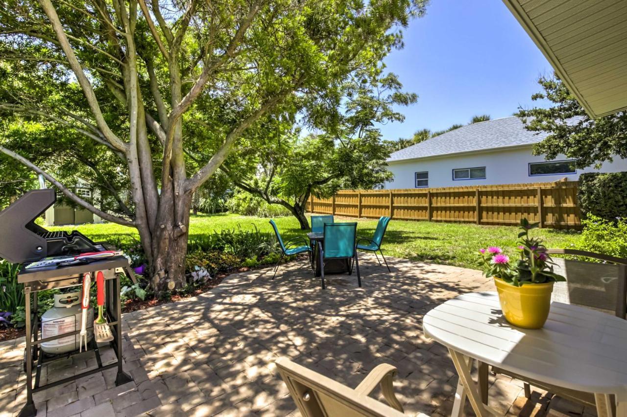 New Smyrna Beach Abode With Fire Pit, Walk To Beach! Exterior photo
