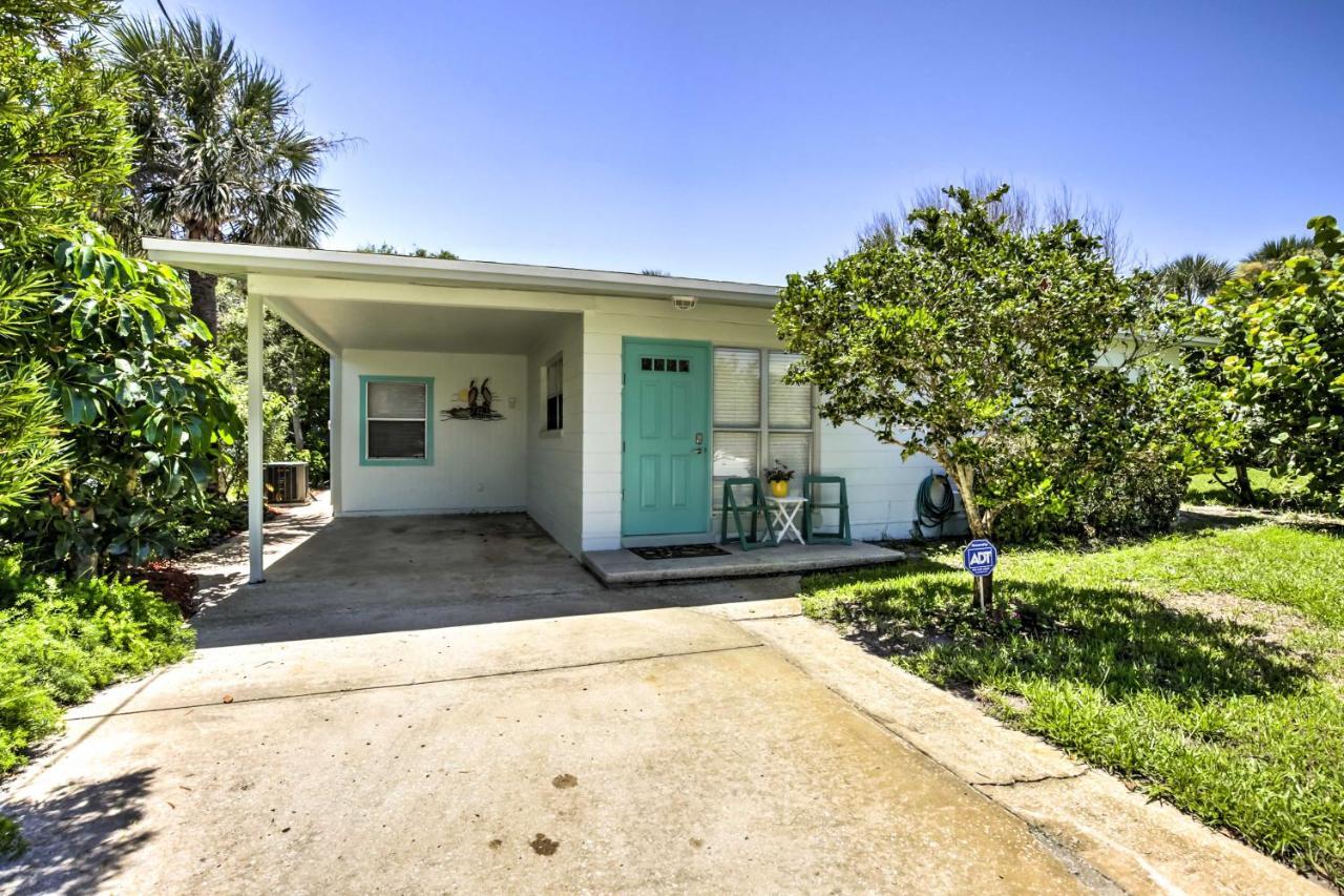 New Smyrna Beach Abode With Fire Pit, Walk To Beach! Exterior photo